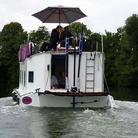Hotel Bateau Houseboat Camille Donchery Esterno foto
